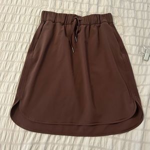 Lululemon skirt size 6